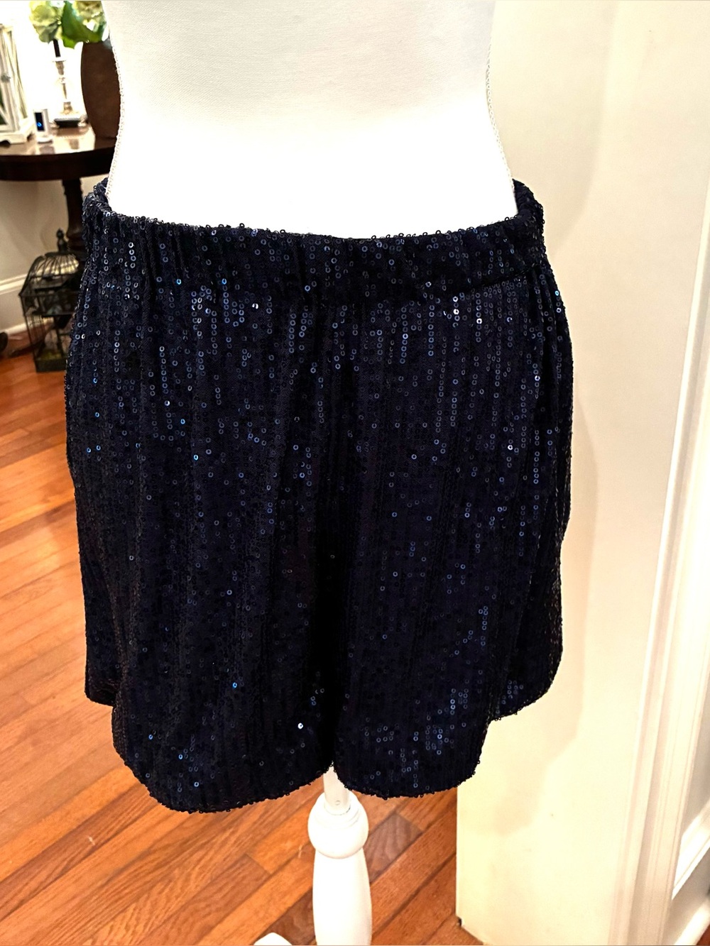 Sequin Elastic Waist Women's Shorts — Navy
